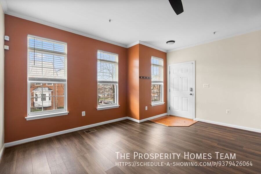 5569 Lanier Ave - Photo 3 of 22