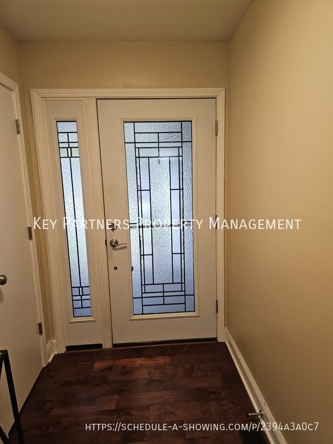 620 N Sunset Dr - Photo 3 of 19