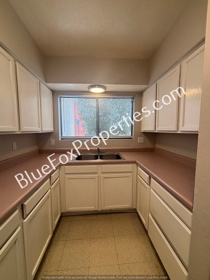 110 W Delano St #2 - Photo 2 of 15