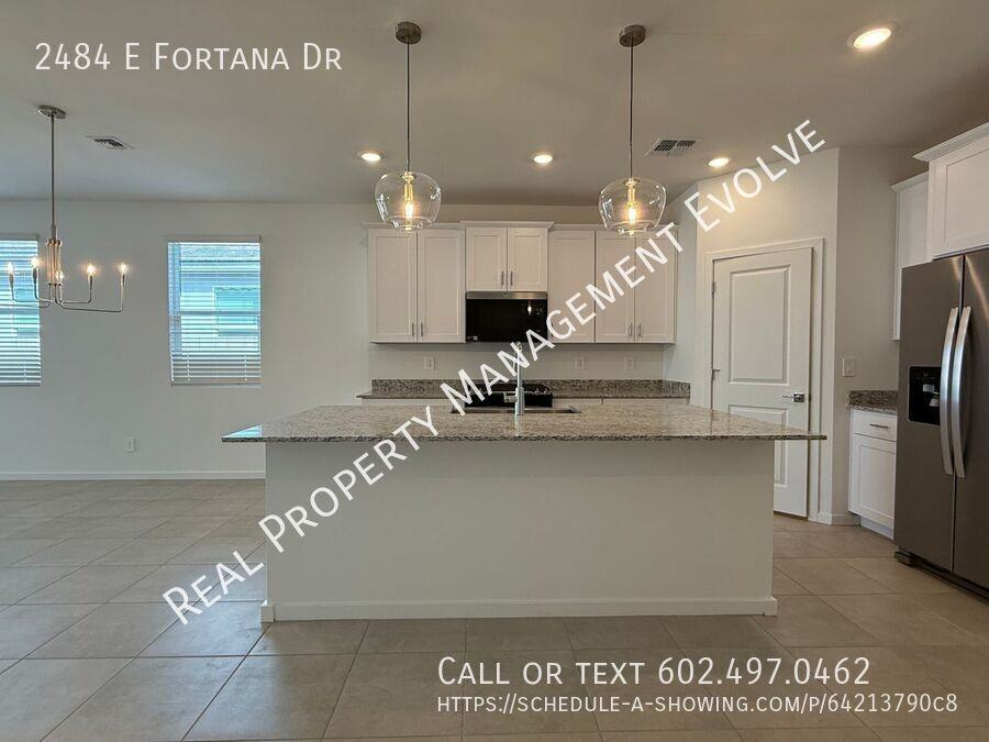 2484 E Fortana Dr - Photo 6 of 36