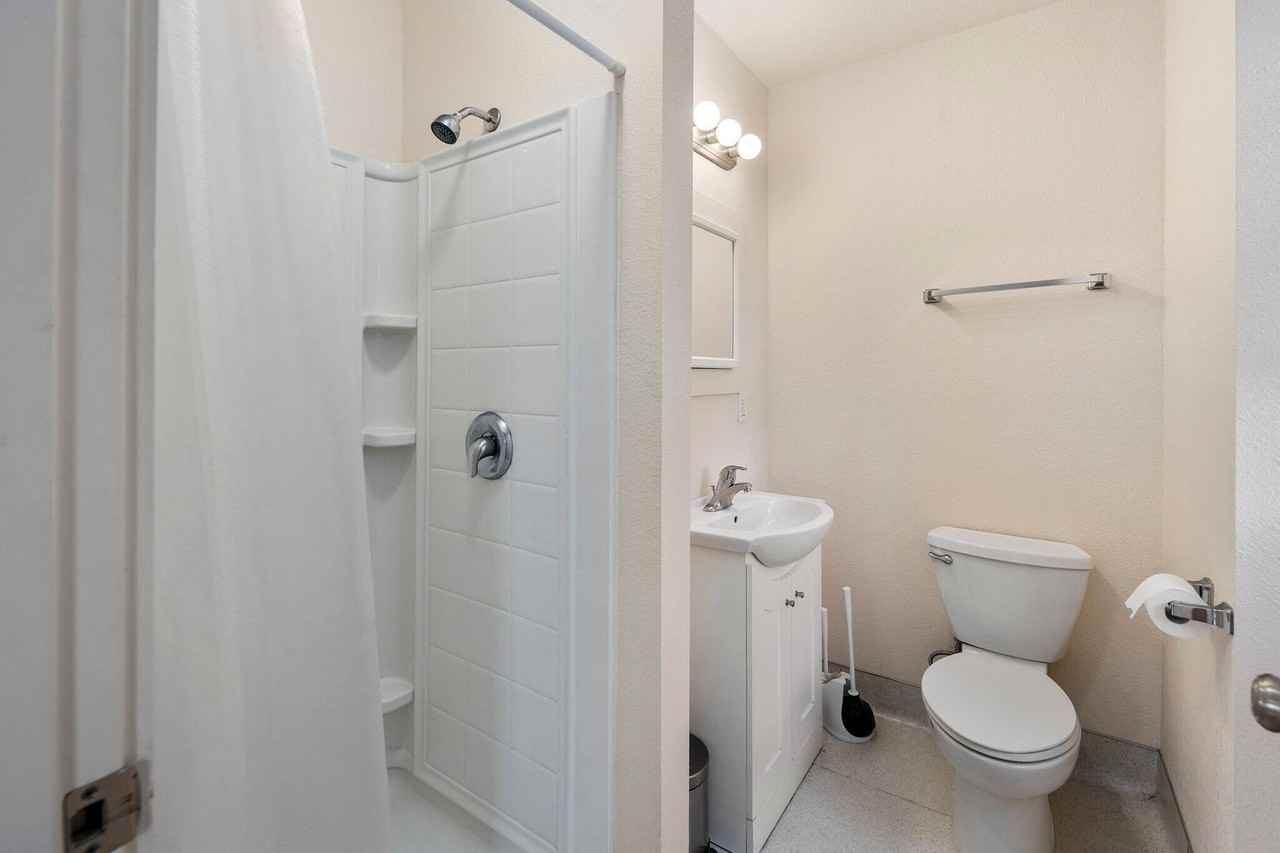 Hudson House - Photo 4 of 4