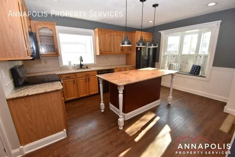 1200 Bay Highlands Dr - Photo 2 of 34