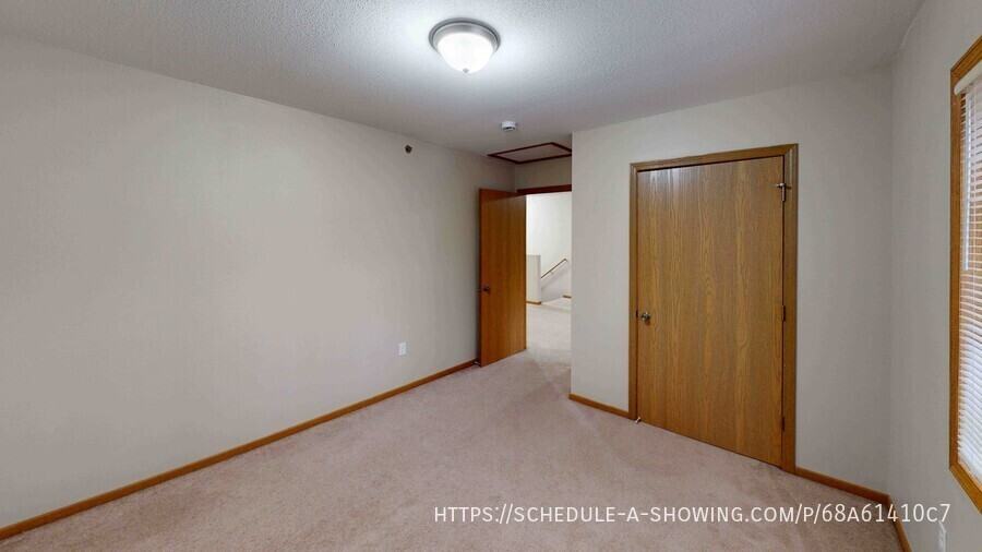 515 Ontario Ave #7 - Photo 7 of 11