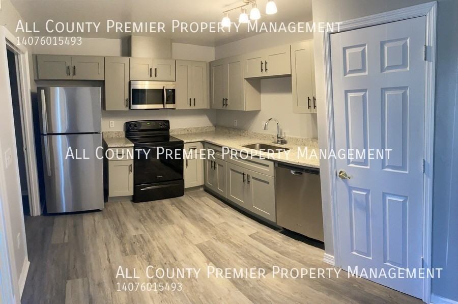 1215 Ravida Cir - Photo 4 of 9