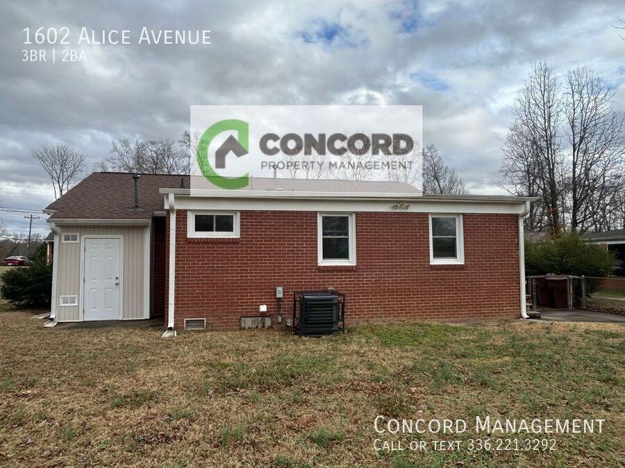 1602 Alice Ave - Photo 2 of 19