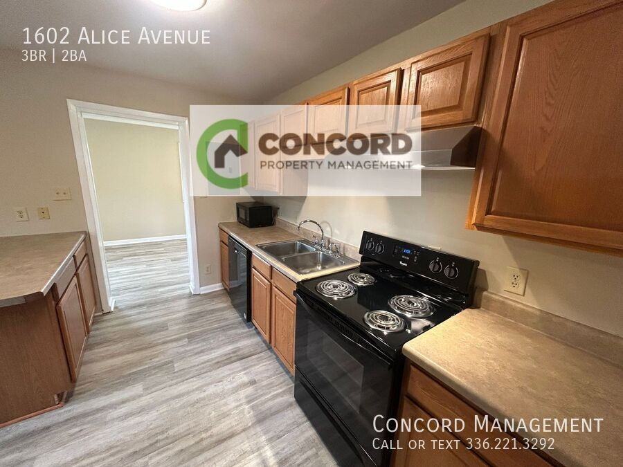 1602 Alice Ave - Photo 4 of 19