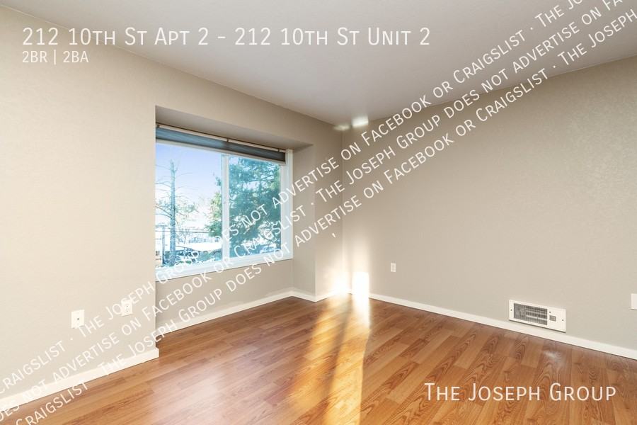 212 10th St Apt 2 - Photo 5 of 26