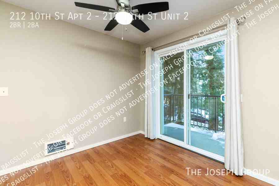 212 10th St Apt 2 - Photo 6 of 26