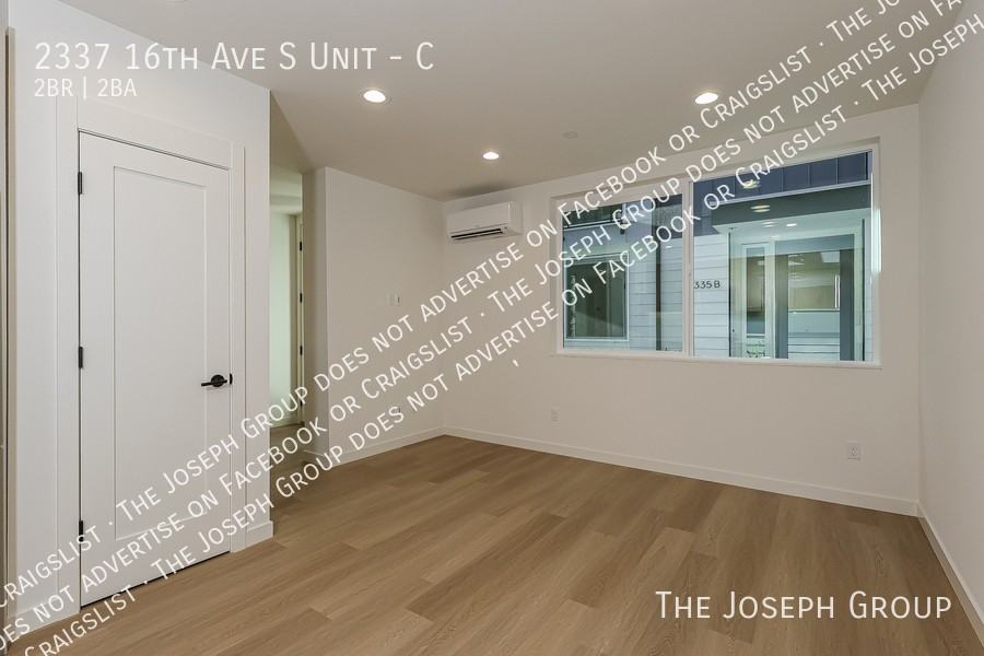 2337 16th Ave S #C - Photo 5 of 28