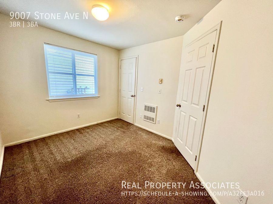 9007 Stone Ave N - Photo 5 of 33