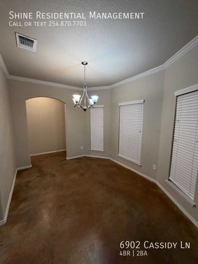 6902 Cassidy Ln - Photo 4 of 34