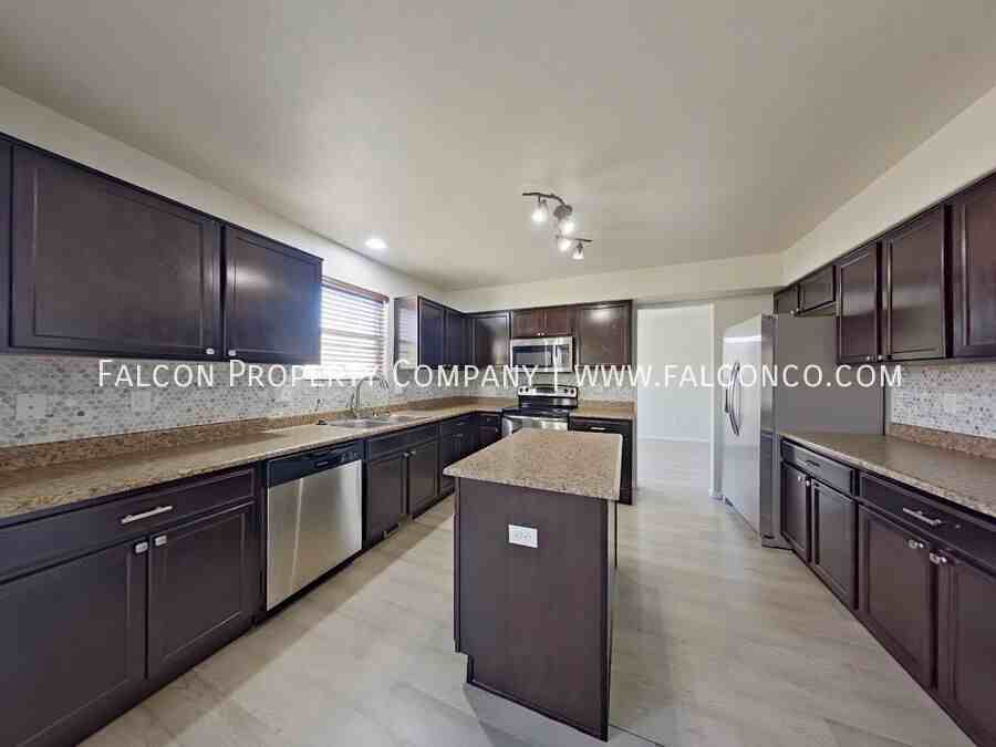 7875 Morning Dew Rd - Photo 4 of 26