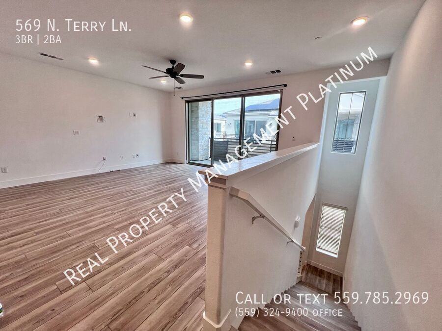 569 N Terry Ln - Photo 3 of 14