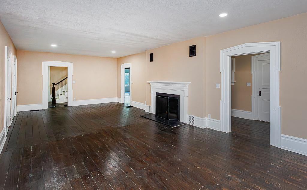 2030 Holloway Rd - Photo 4 of 38