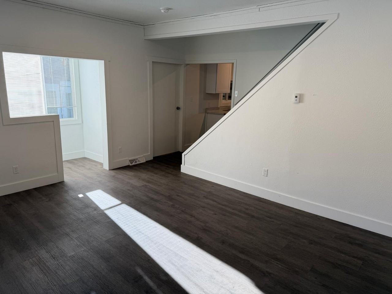 533 S Dakota St - Photo 4 of 5