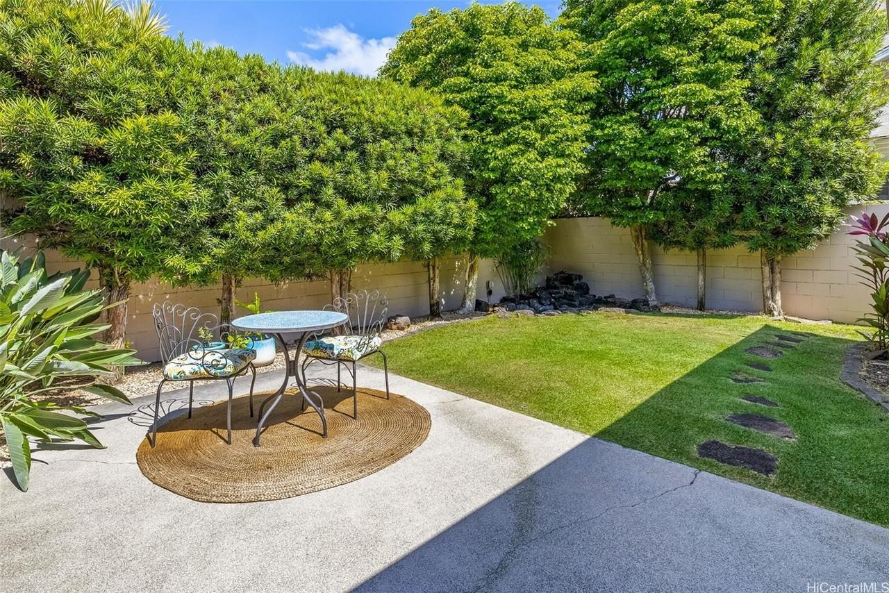 3030 Kalakaua Ave - Photo 7 of 24