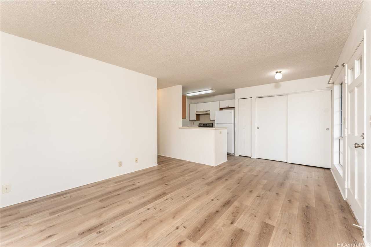 94-105 Luluka Pl #J106 - Photo 6 of 24