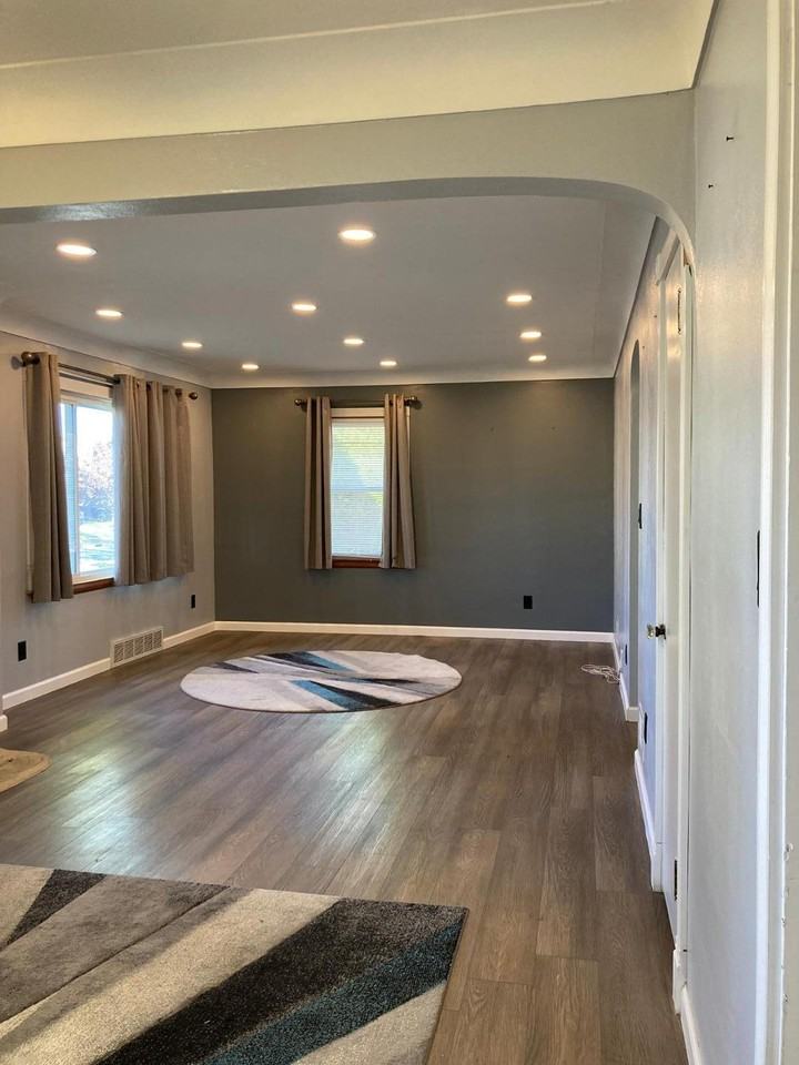 3157 Strathmoor Ave - Photo 3 of 19