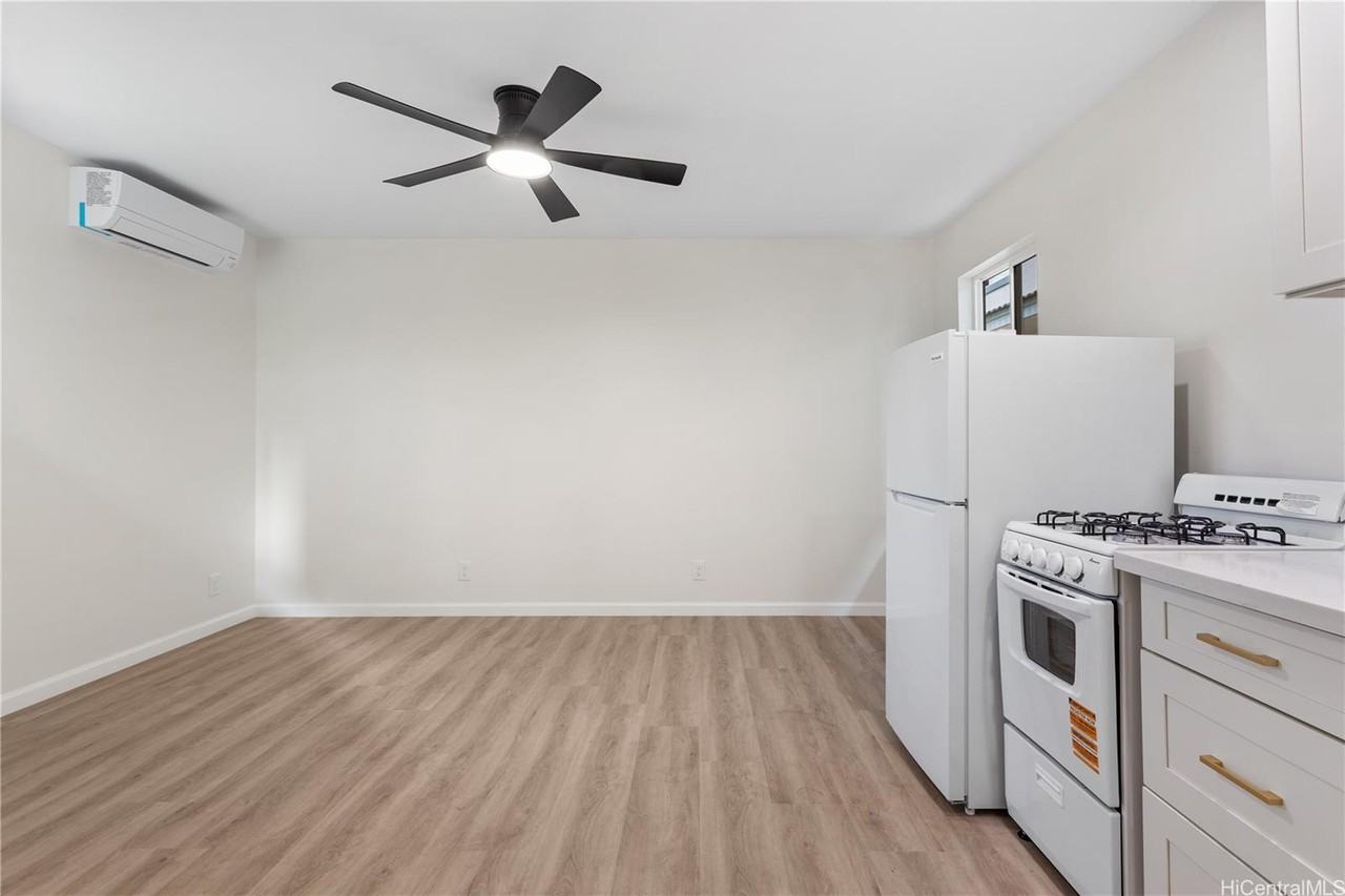 1861 Kapiolani Blvd #E - Photo 4 of 9