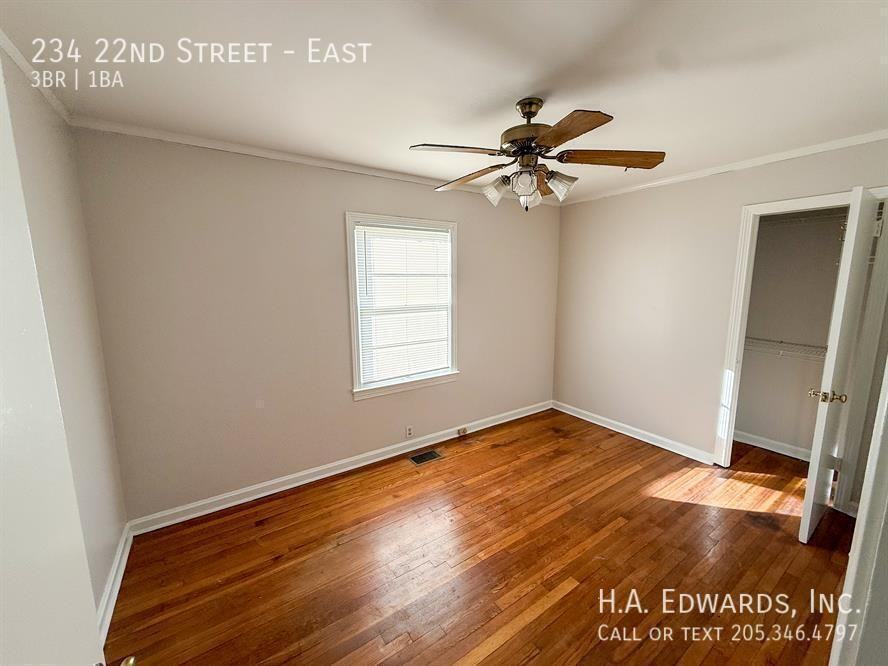 234 22nd St E #EAST - Photo 4 of 6