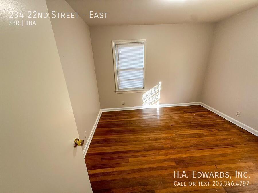 234 22nd St E #EAST - Photo 6 of 6