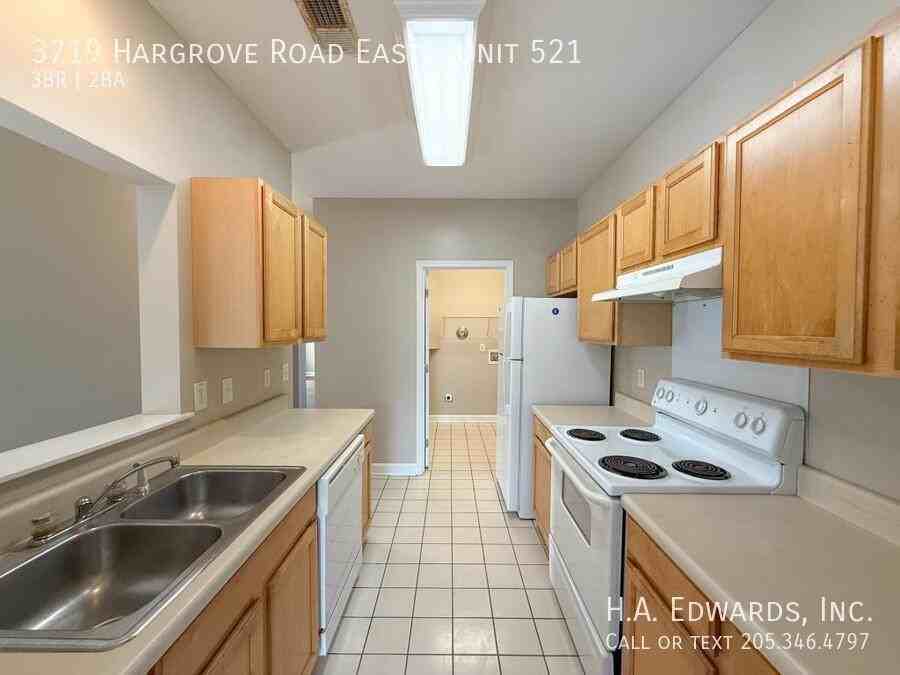 3719 Hargrove Rd E #521 - Photo 7 of 15