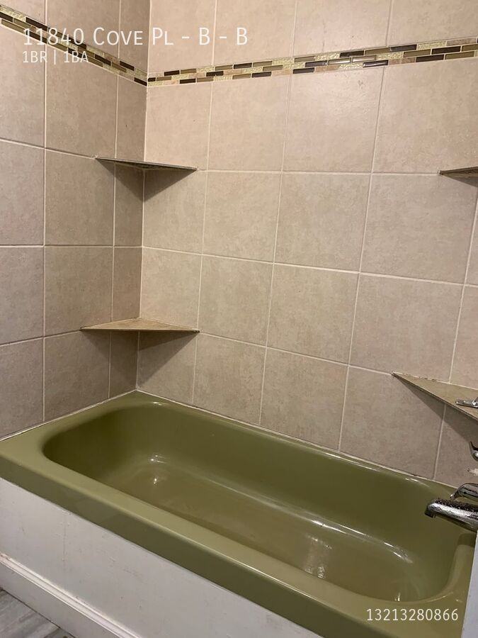 11840 Cove Pl #B - Photo 7 of 8