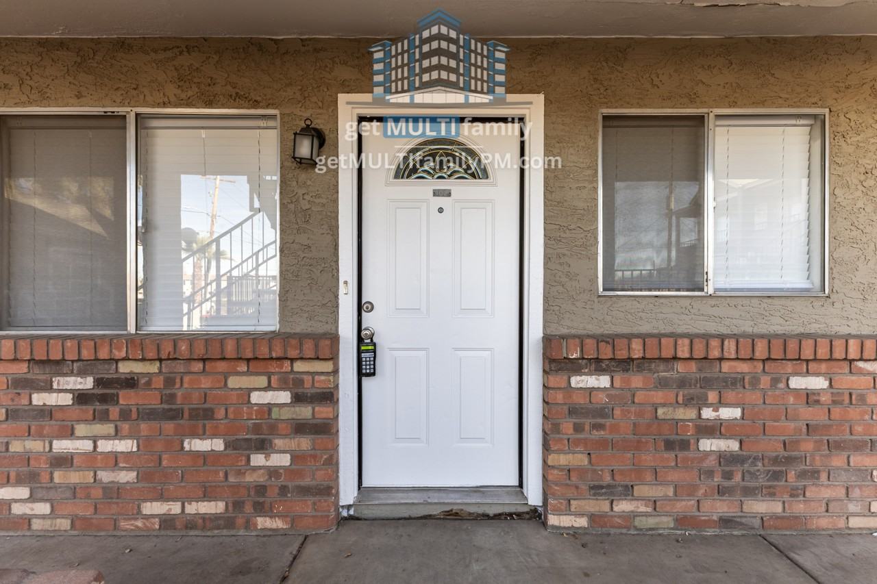 1921 E Hayden Ln #102 - Photo 4 of 21