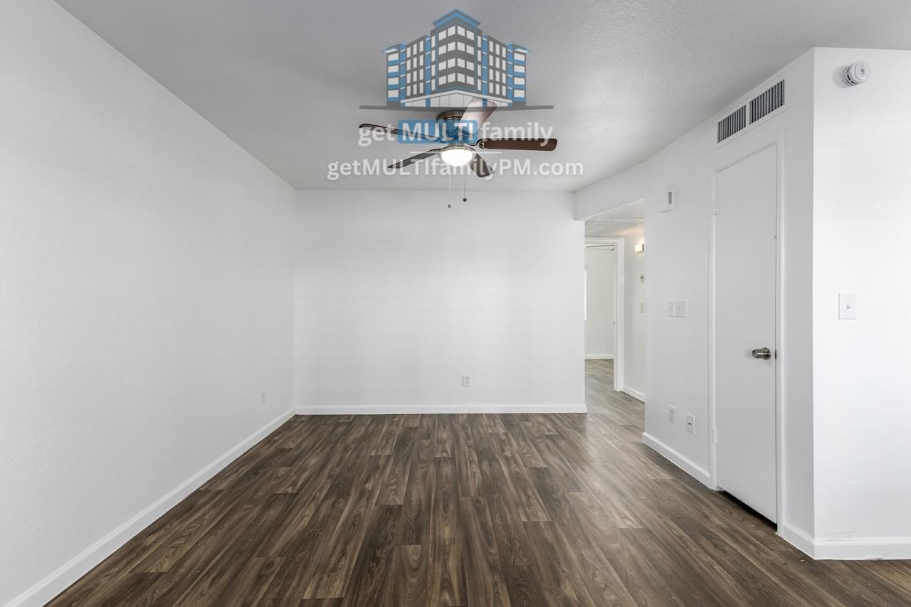 1923 E Hayden Ln #201 - Photo 3 of 19