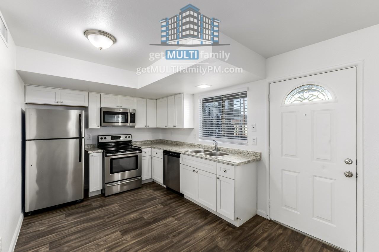 1923 E Hayden Ln #201 - Photo 4 of 19