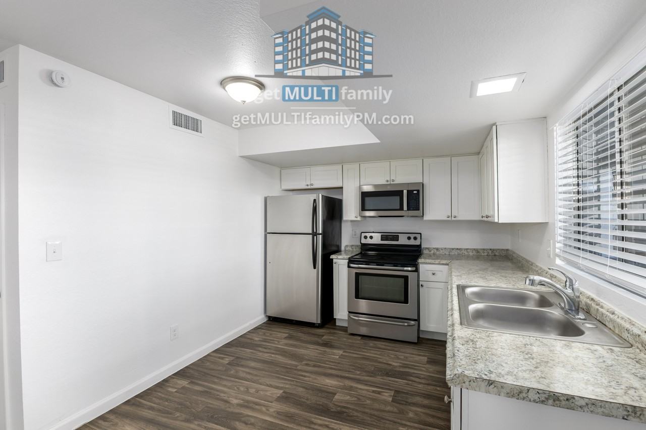 1923 E Hayden Ln #201 - Photo 5 of 19