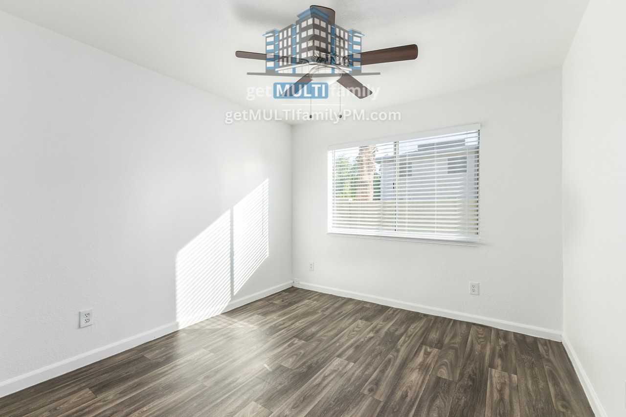 1923 E Hayden Ln #201 - Photo 7 of 19