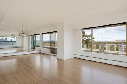 The White House Apartments - Photo 3 of 16