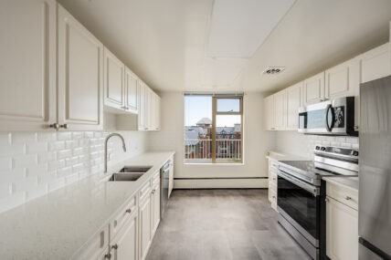 The White House Apartments - Photo 5 of 16