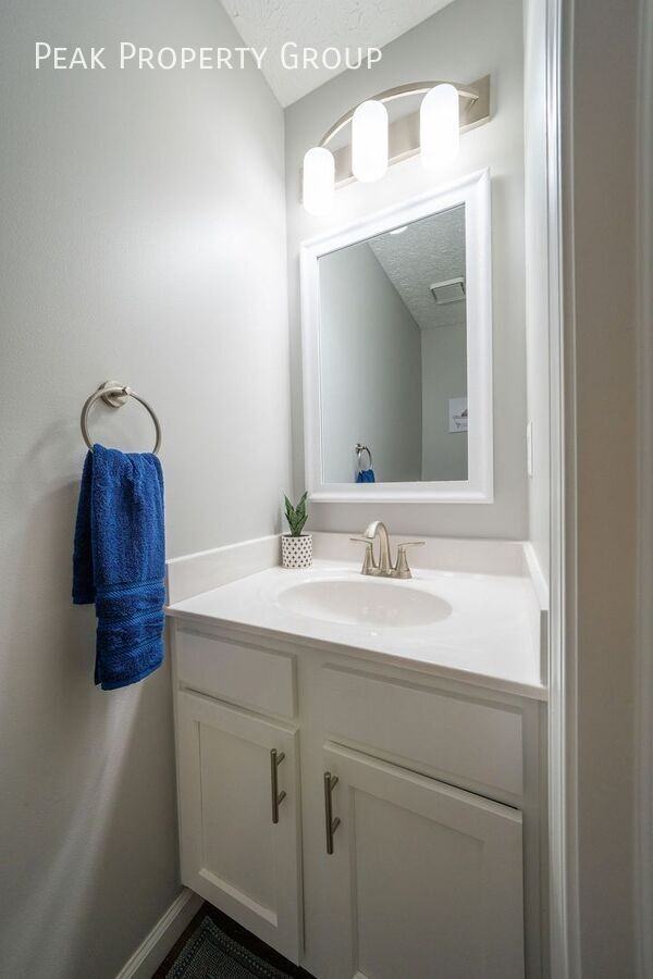 3100 Griggsview Ct #3100 - Photo 3 of 15