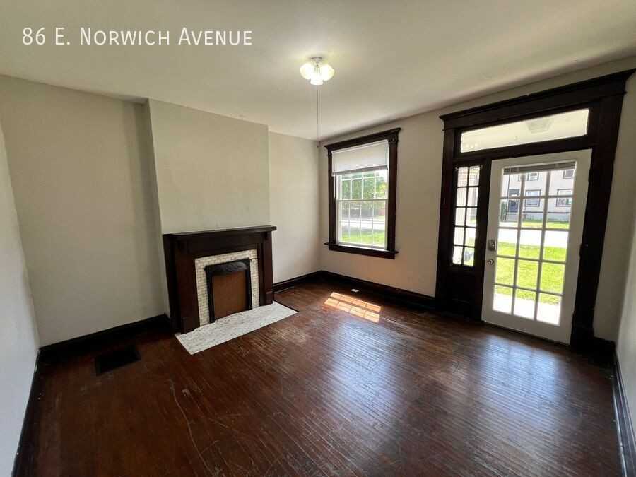 86 E Norwich Ave - Photo 4 of 25