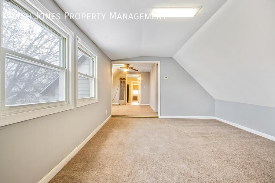 194 Central Ave - Photo 5 of 15