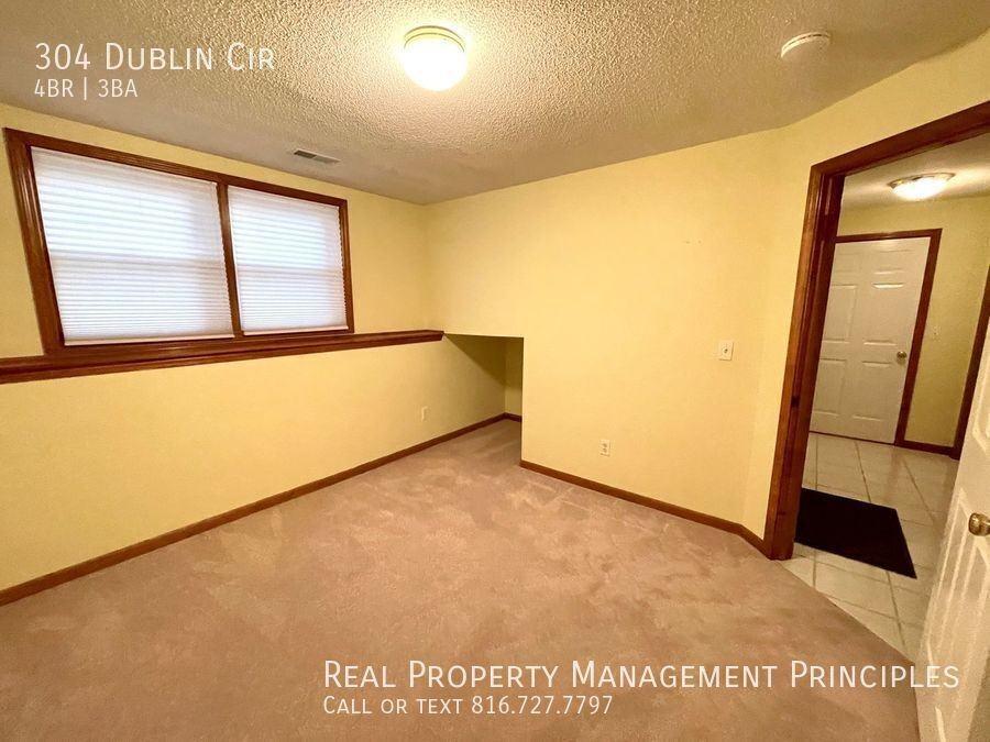 304 Dublin Cir - Photo 5 of 23