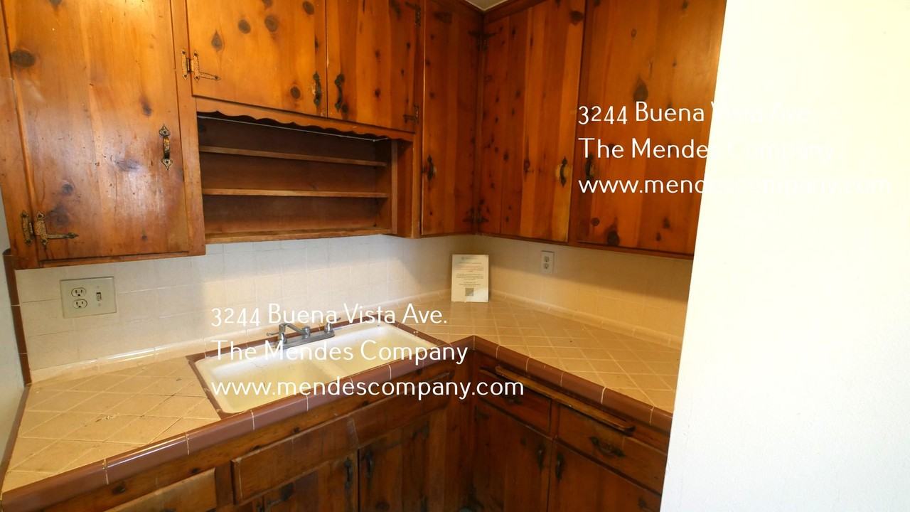 3244 Buena Vista Ave - Photo 4 of 8