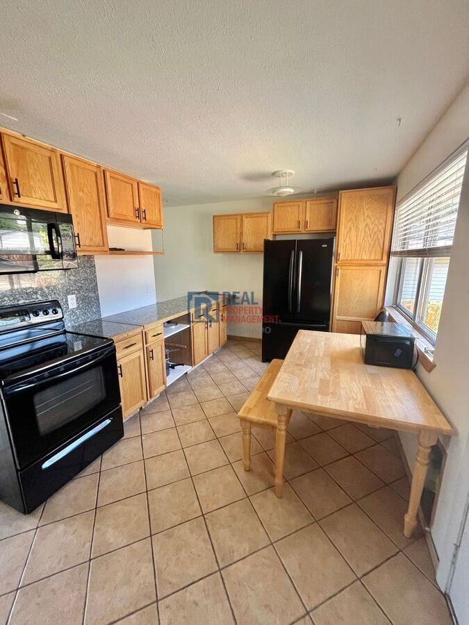 18867 W 61st Ave - Photo 7 of 16