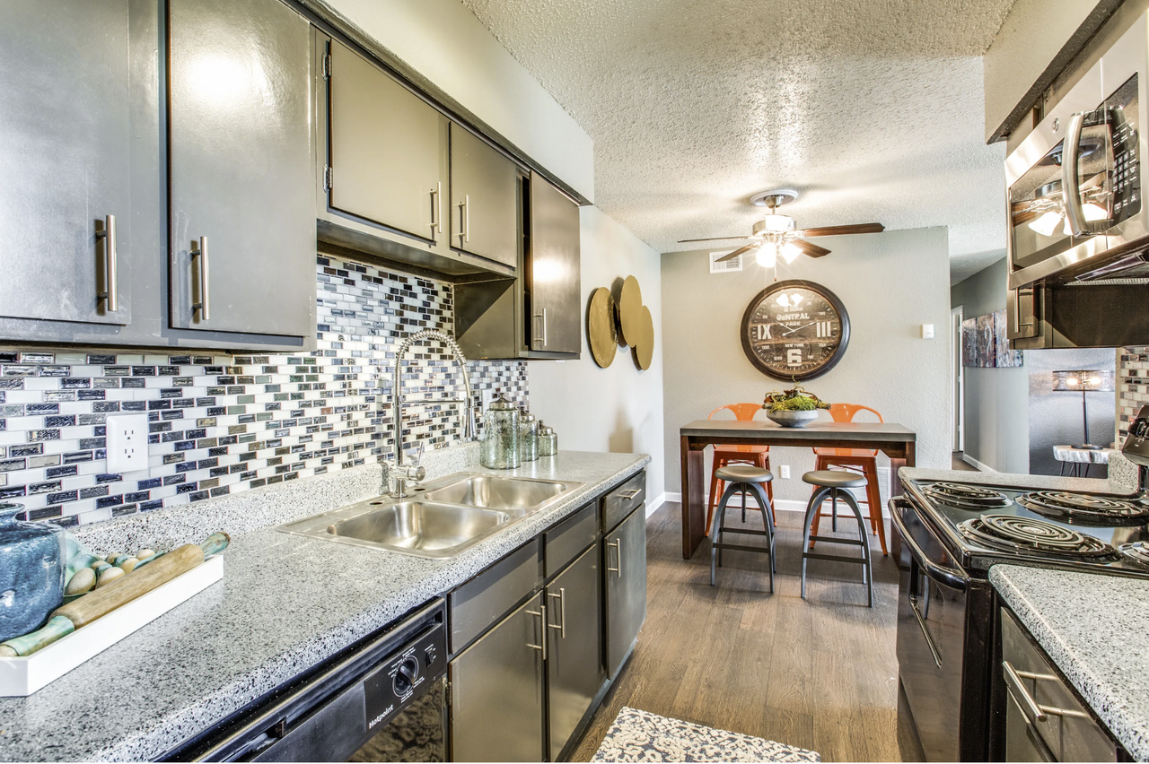 The Hangar - Photo 3 of 25