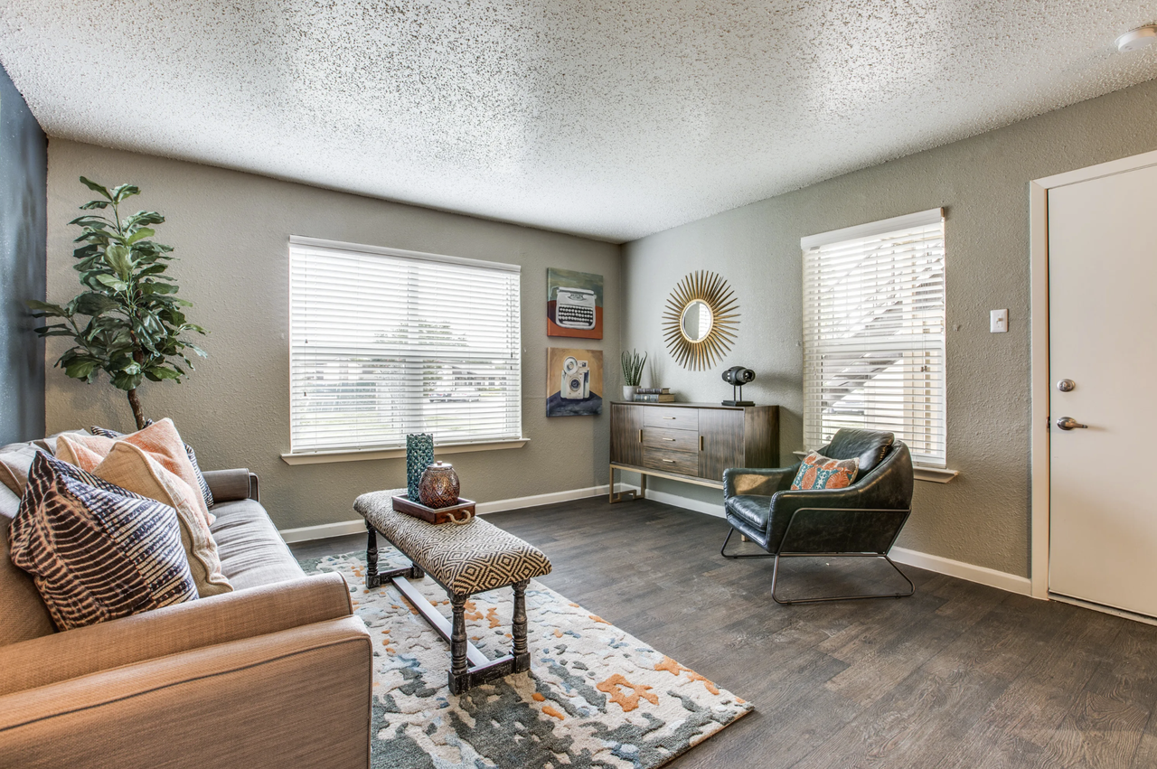 The Hangar - Photo 5 of 25