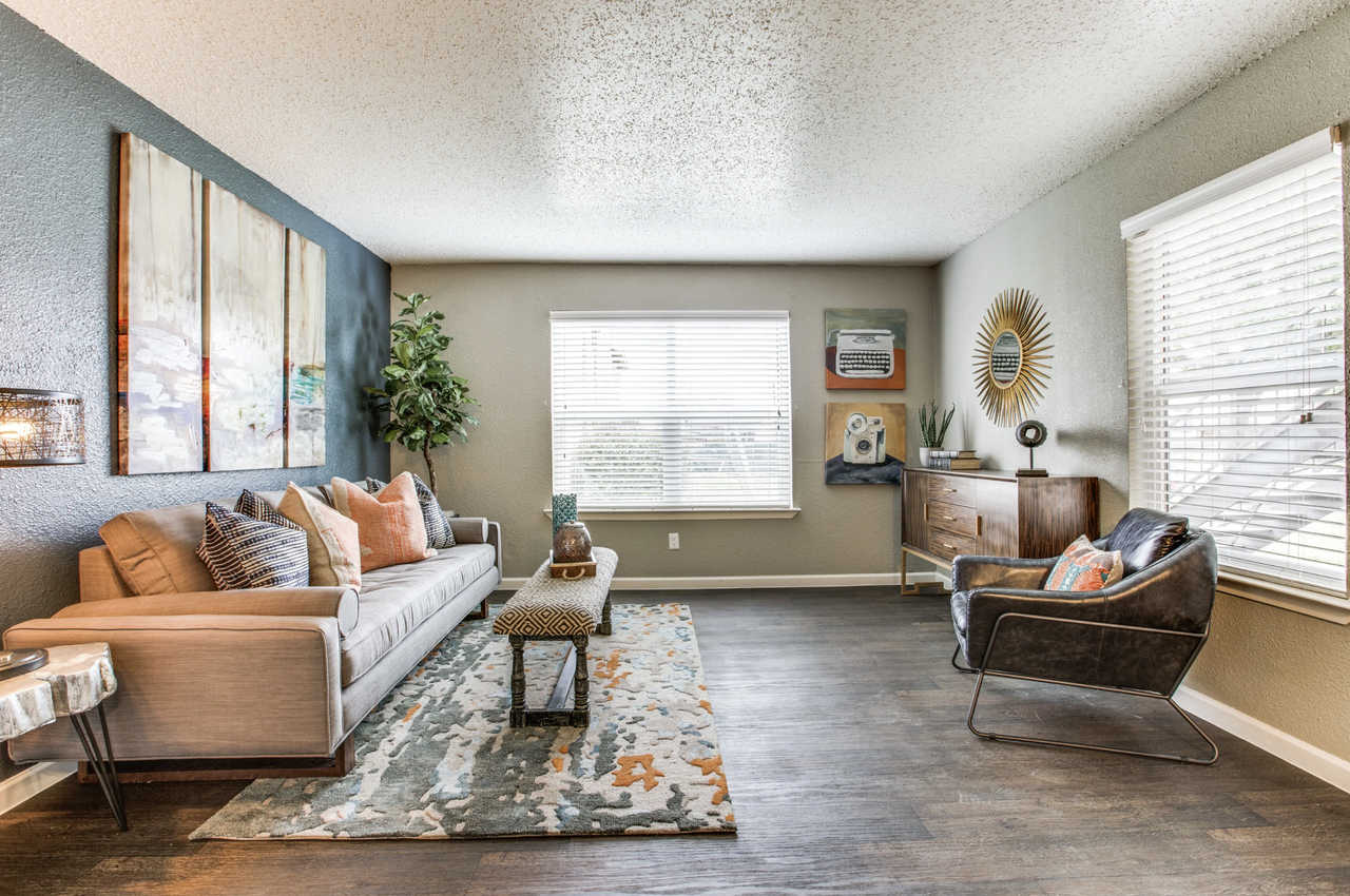 The Hangar - Photo 6 of 25