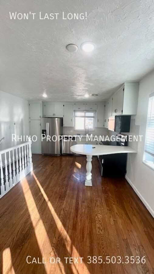 6045 S Jamaica St - Photo 3 of 22