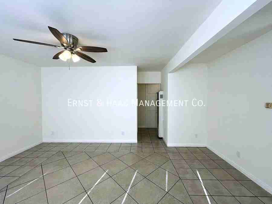 7259 Jackson St - Photo 6 of 12