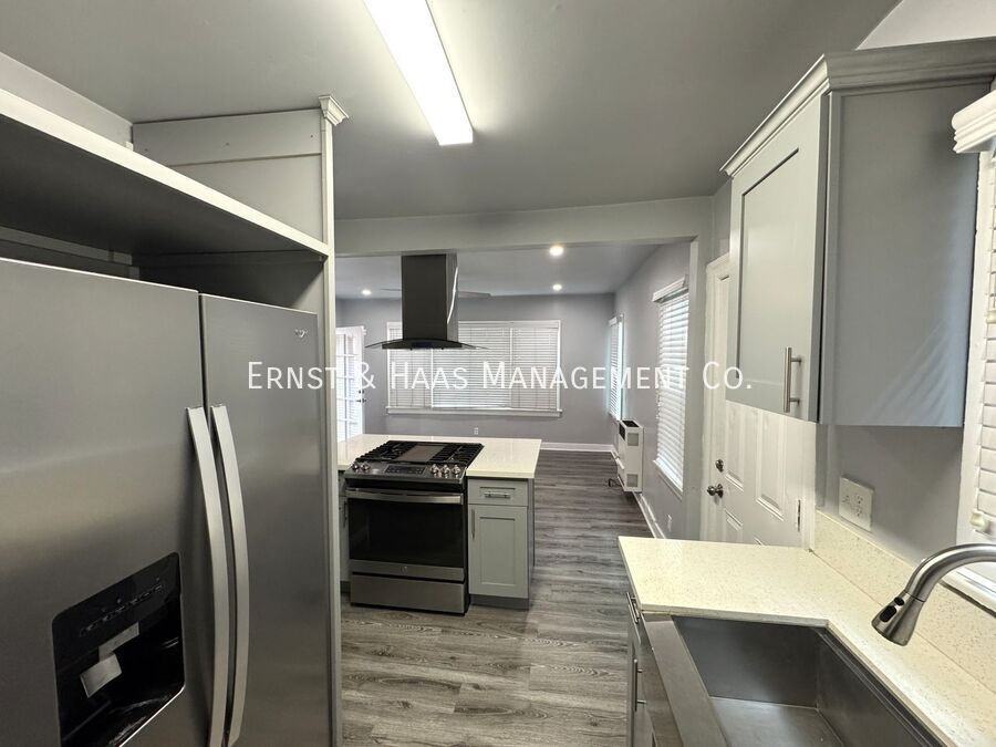 1119 Saint Louis Ave #01 - Photo 4 of 10