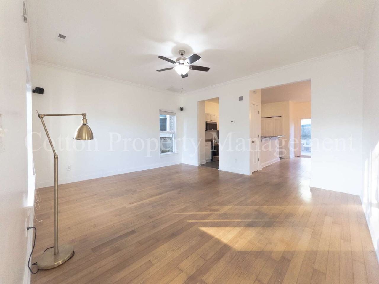 120 S 9th St - Photo 5 of 38