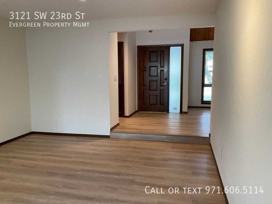 3121 Sw 23rd St - Photo 2 of 27