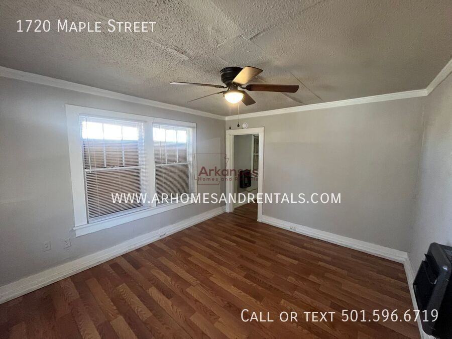 1720 Maple St - Photo 3 of 10