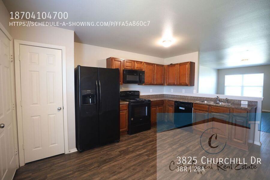 3825 Churchill Dr - Photo 3 of 11